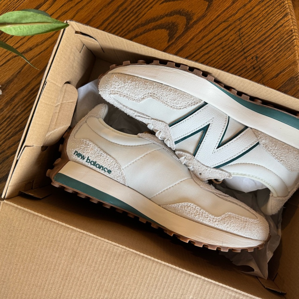 New Balance White with Green accent Sneakers